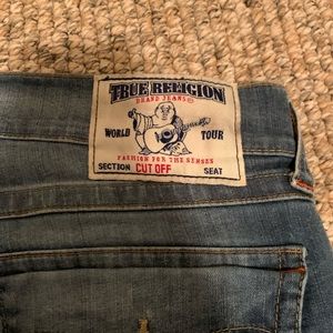 Cut off shorts true religion